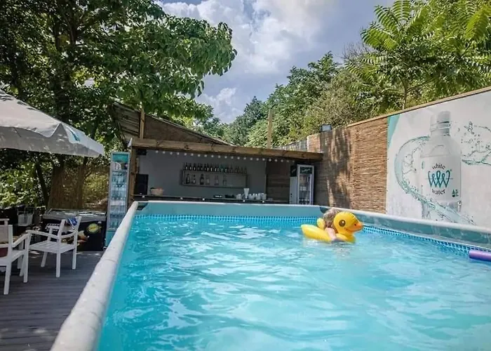 Bunaglows Panoramic Village بالشيك